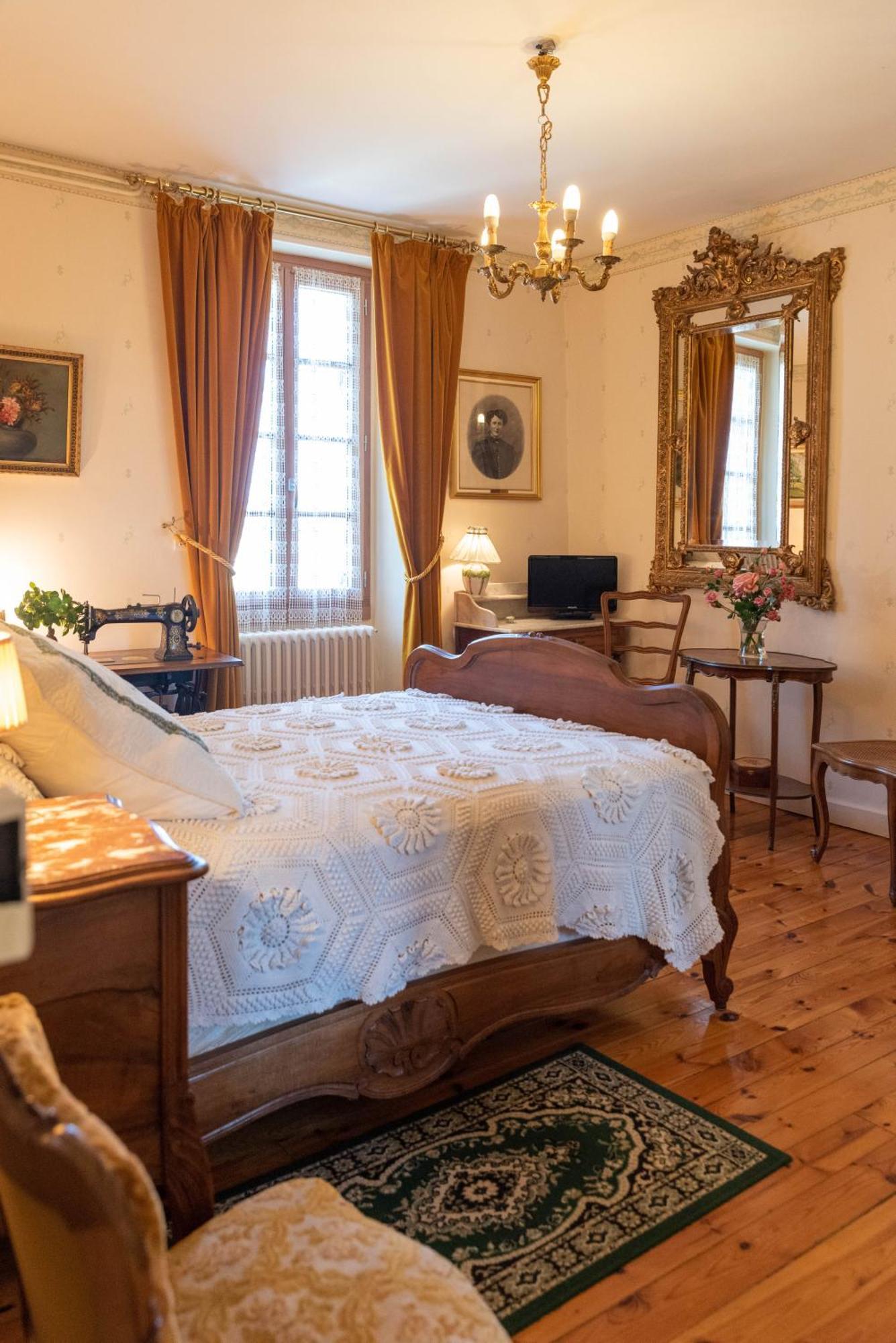 Вилла La Maison De Mireille Le Puy-en-Velay Экстерьер фото